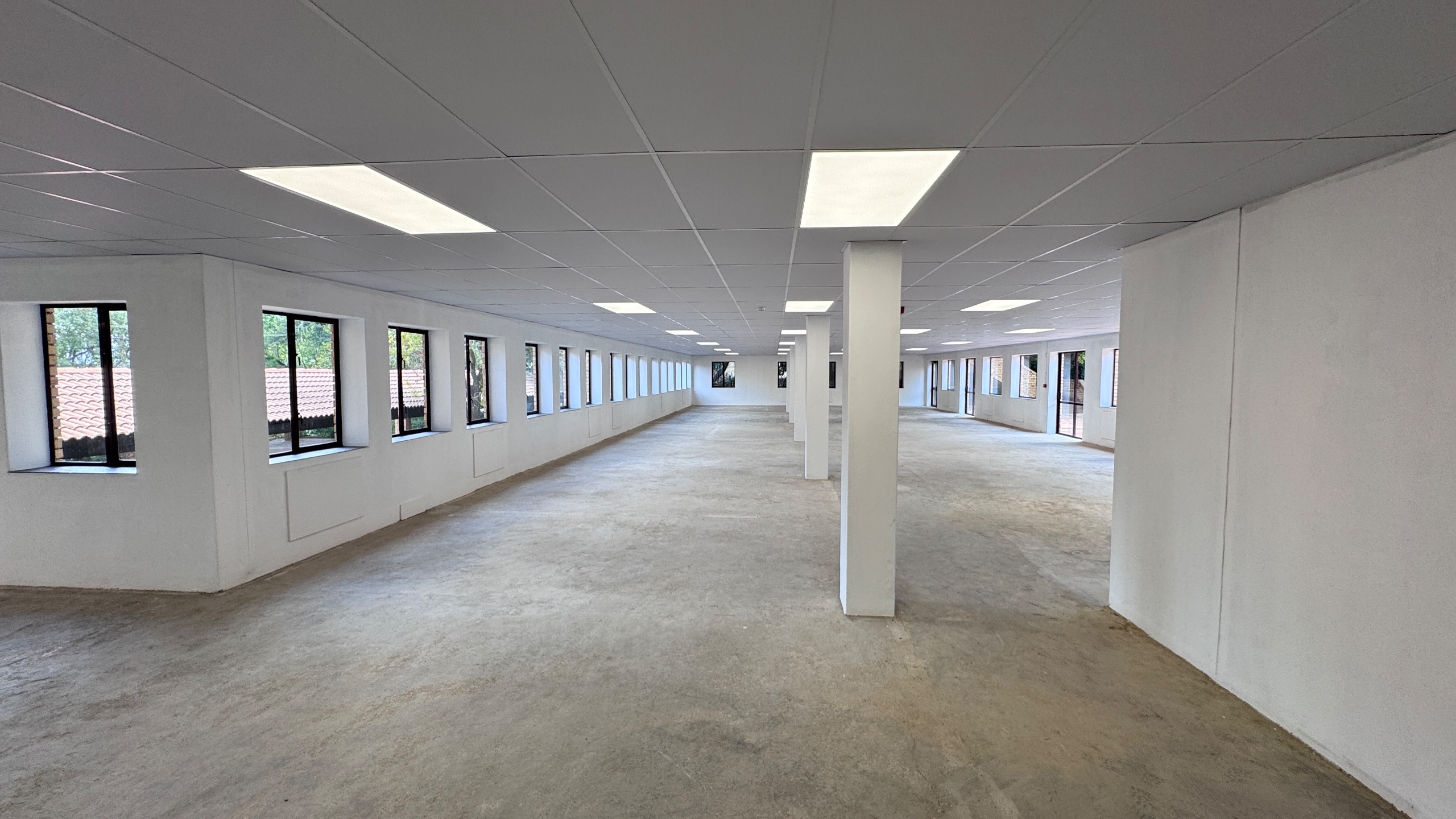 Renovated 379m2 Ground-Floor Office with Direct Garden Access in White-Box Condition | Kernick House, Waterfall Park, Vorna Valley — floor plan 3
